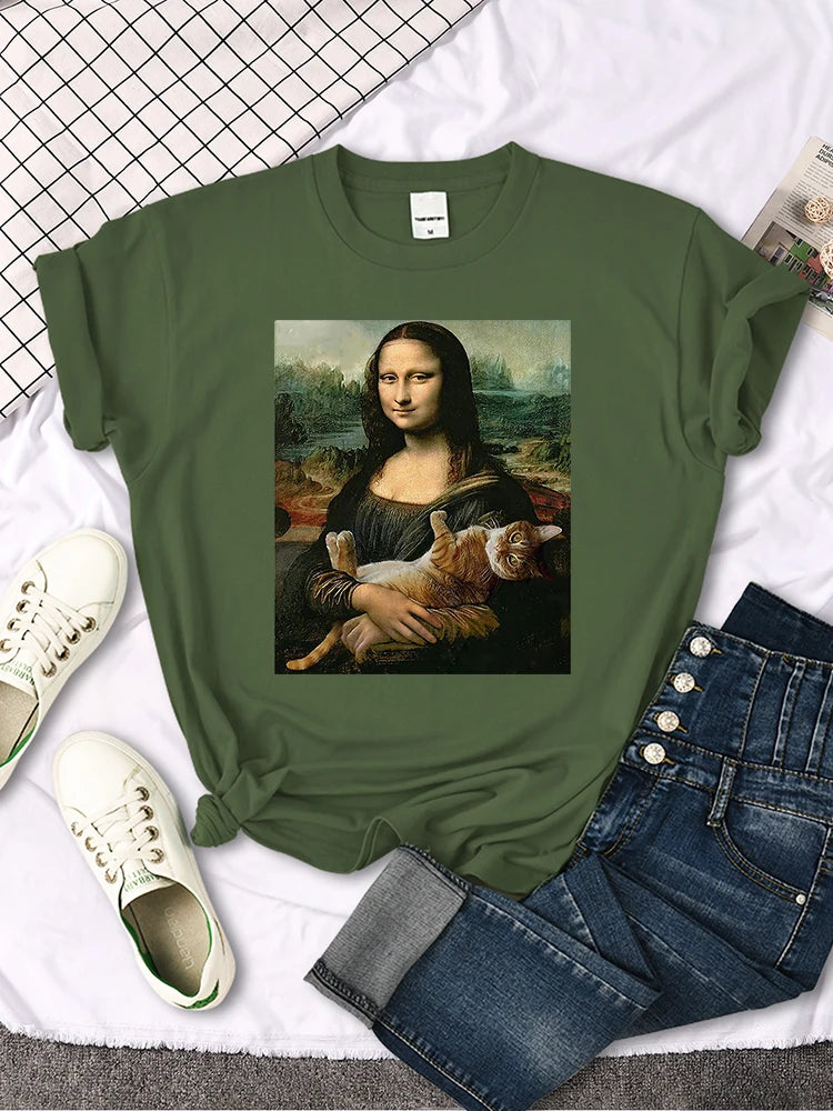 Mona Lisa Cat T-shirt