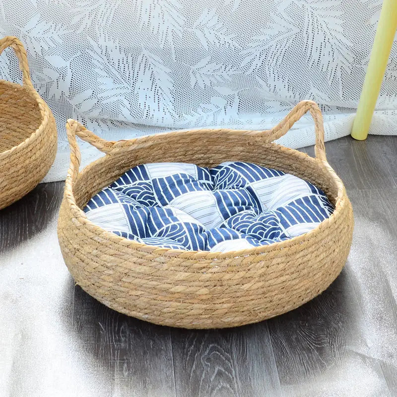 Weaved Basket Cat Bed