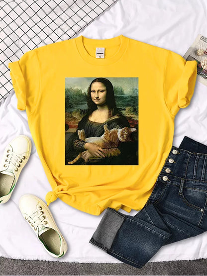 Mona Lisa Cat T-shirt