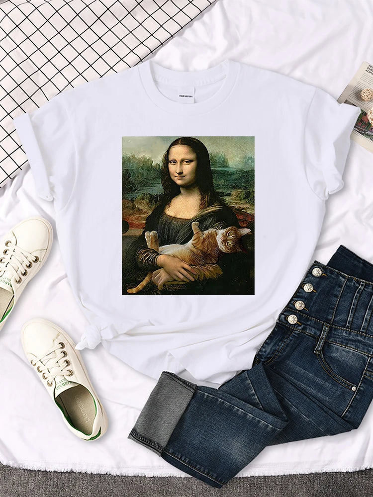 Mona Lisa Cat T-shirt